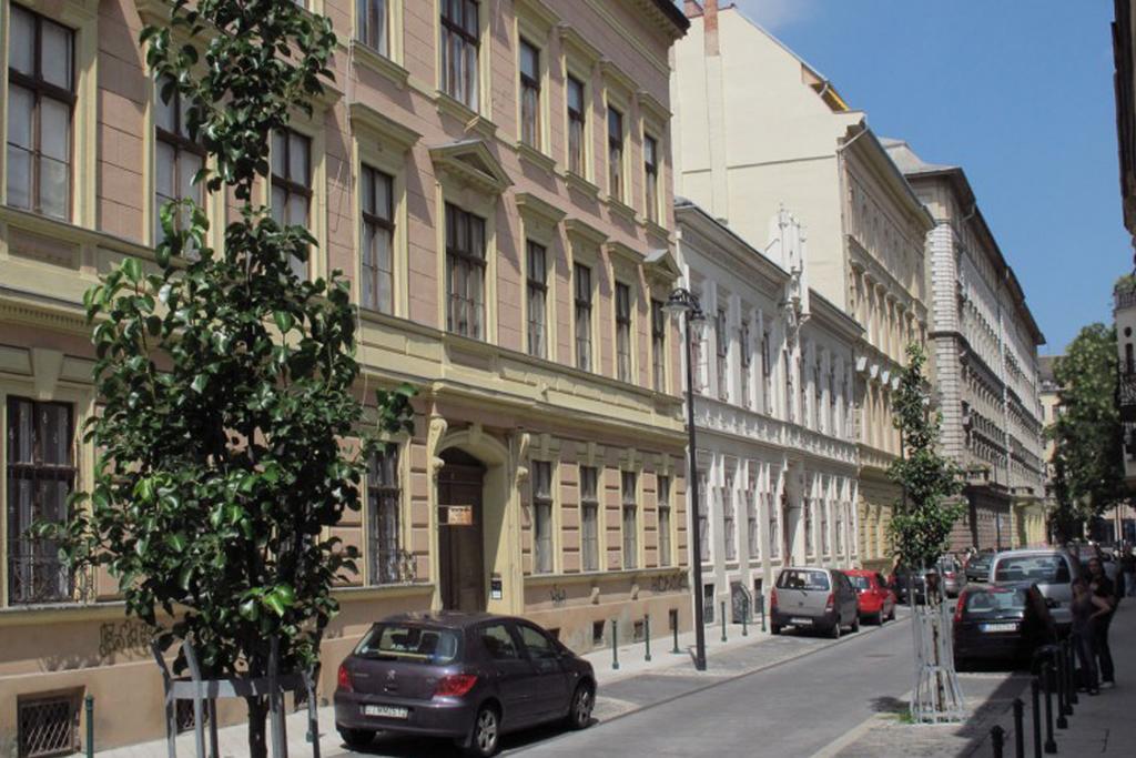 Homelike Luxury Flat On Gyulai Pal Budapest Ngoại thất bức ảnh